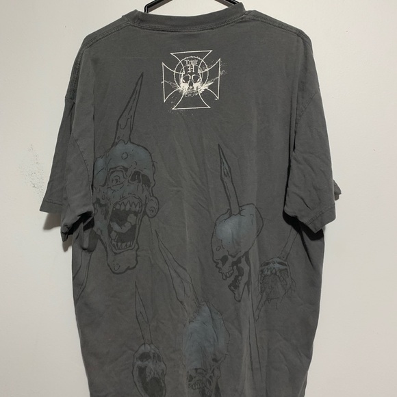 Vintage Triple H Skulls all over print shirt - Picture 5 of 5